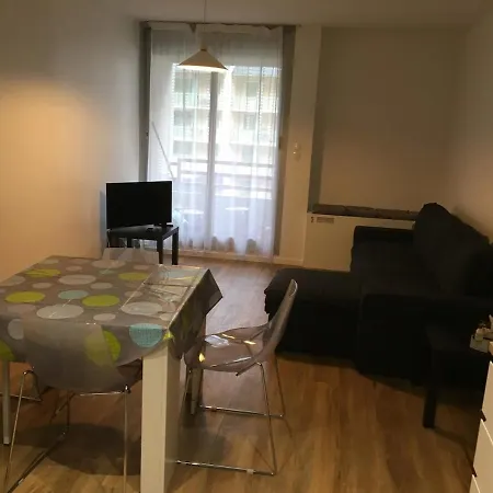 Lägenhet Plein Centre 40m2 2 Balcons *